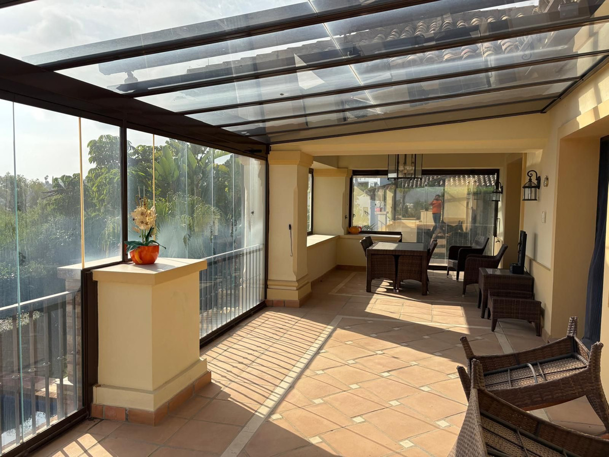 Photo 9 Detached Villa El Paraiso, Costa del Sol, Málaga – R4880032