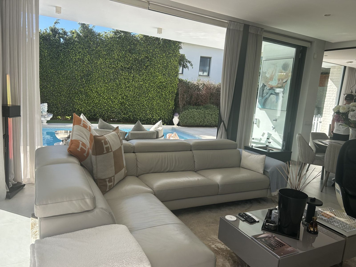 Photo 11 Detached Villa Atalaya, Costa del Sol, Málaga – R4914439
