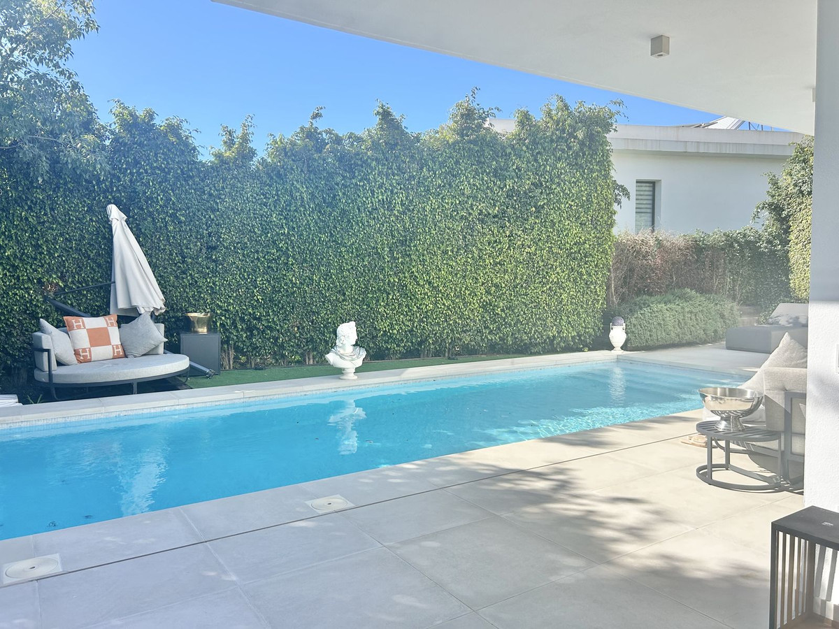 Photo 9 Detached Villa Atalaya, Costa del Sol, Málaga – R4914439