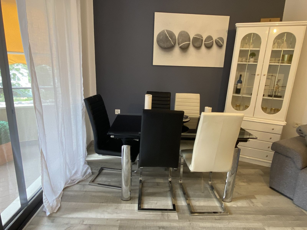 Photo 4 Middle Floor Apartment Atalaya, Costa del Sol, Málaga – R4870186