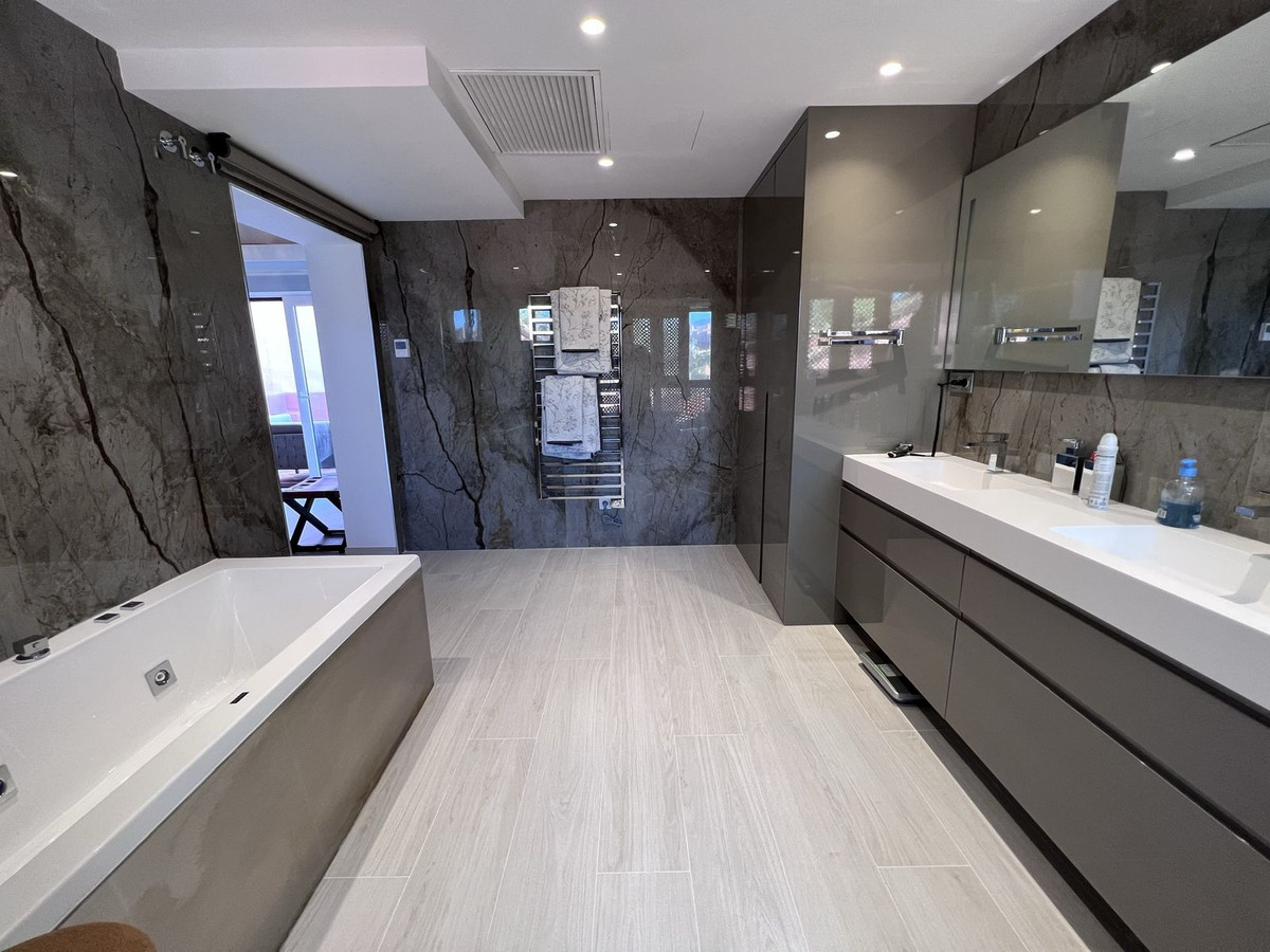 Photo 37 Penthouse Duplex New Golden Mile, Costa del Sol, Málaga – R4728454