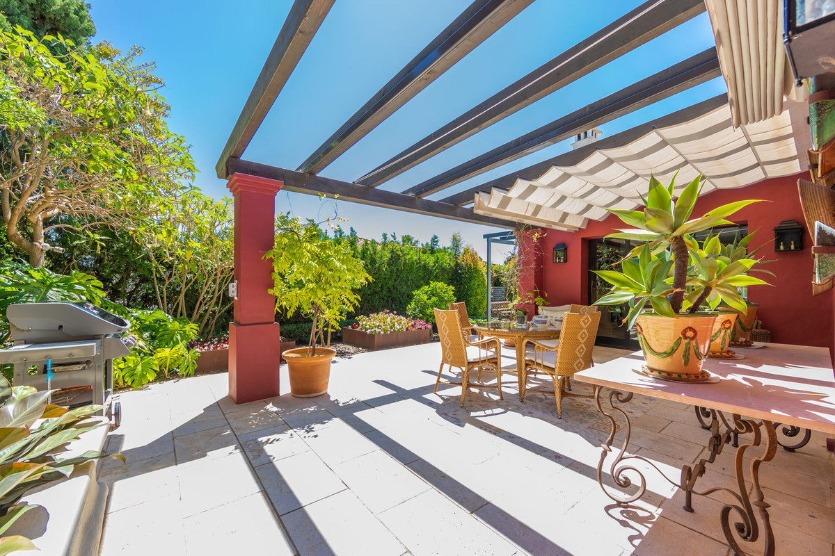 Photo 31 Detached Villa El Paraiso, Costa del Sol, Málaga – R4721806