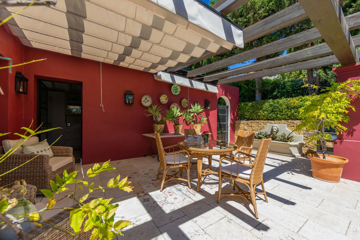 Photo 32 Detached Villa El Paraiso, Costa del Sol, Málaga – R4721806