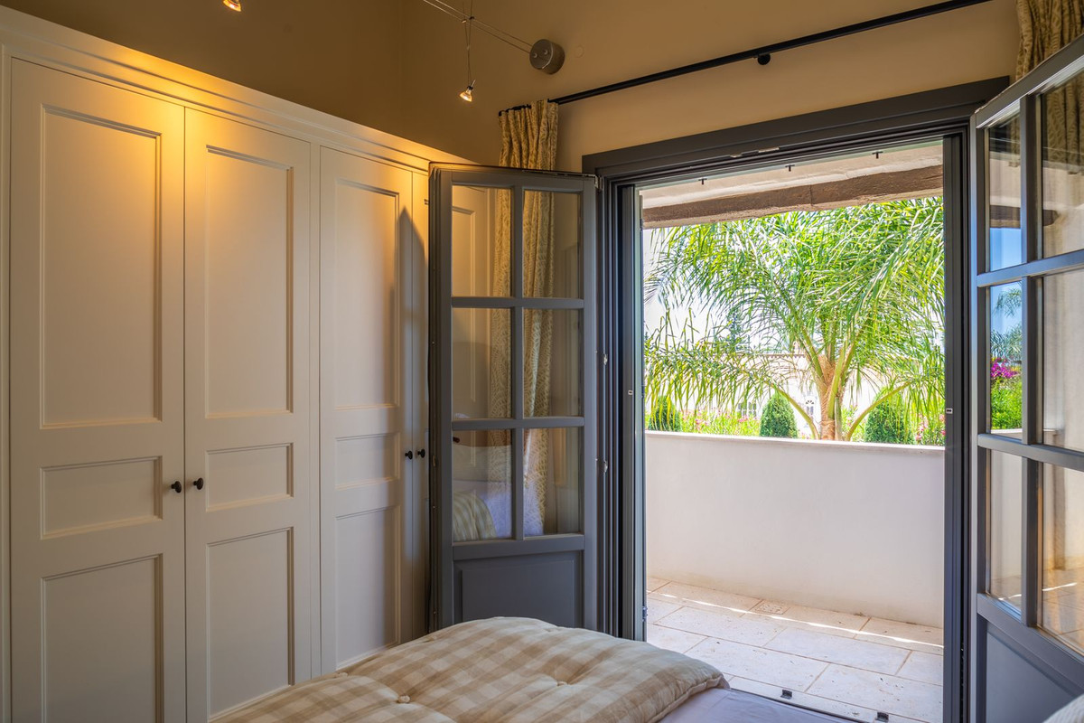 Photo 74 Detached Villa El Paraiso, Costa del Sol, Málaga – R4721806