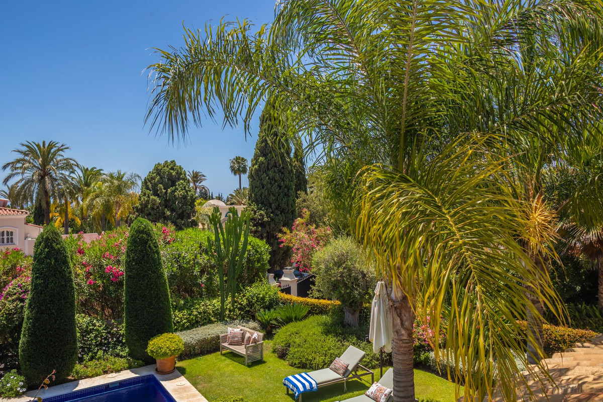 Photo 76 Detached Villa El Paraiso, Costa del Sol, Málaga – R4721806