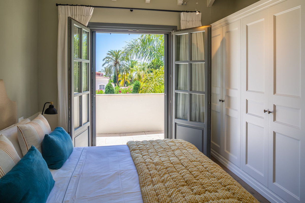 Photo 79 Detached Villa El Paraiso, Costa del Sol, Málaga – R4721806
