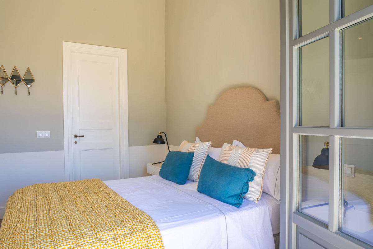 Photo 82 Detached Villa El Paraiso, Costa del Sol, Málaga – R4721806