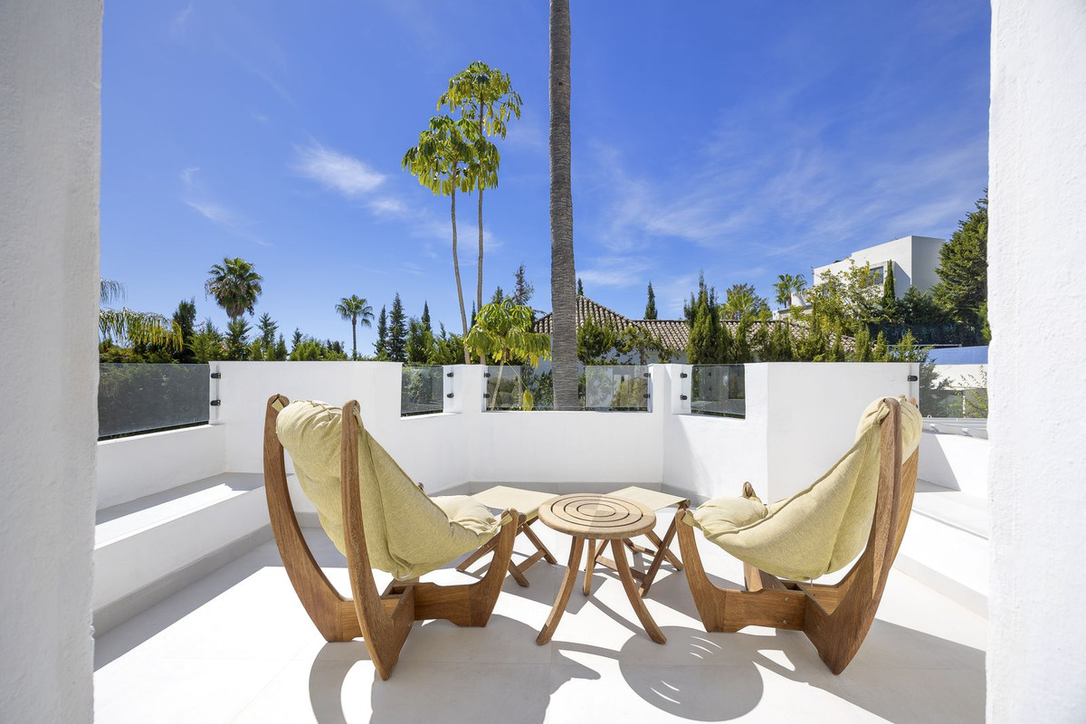 Photo 31 Detached Villa El Paraiso, Costa del Sol, Málaga – R4848973