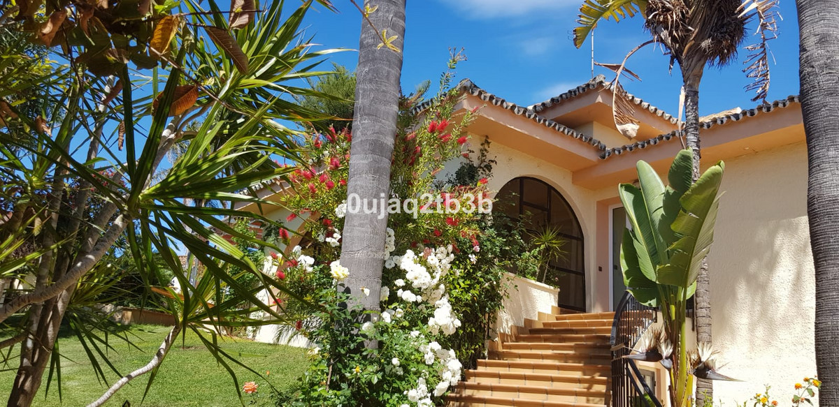 Photo 14 Detached Villa New Golden Mile, Costa del Sol, Málaga – R3967933