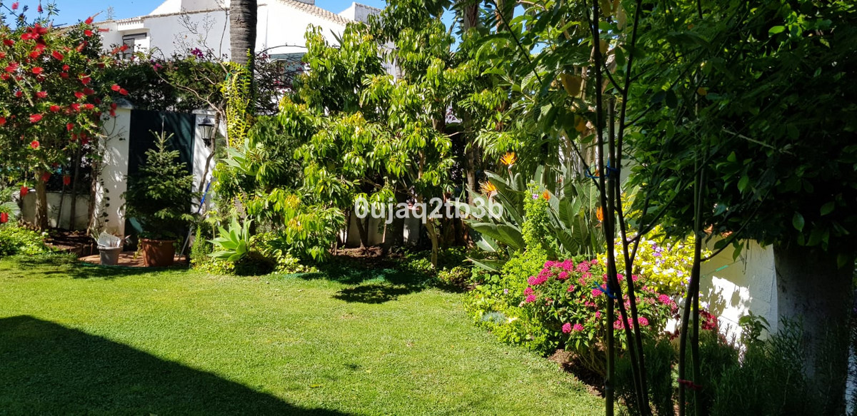 Photo 19 Detached Villa New Golden Mile, Costa del Sol, Málaga – R3967933