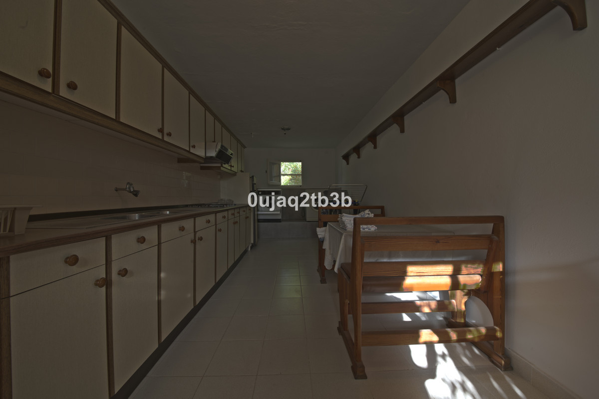 Photo 4 Detached Villa New Golden Mile, Costa del Sol, Málaga – R3967933