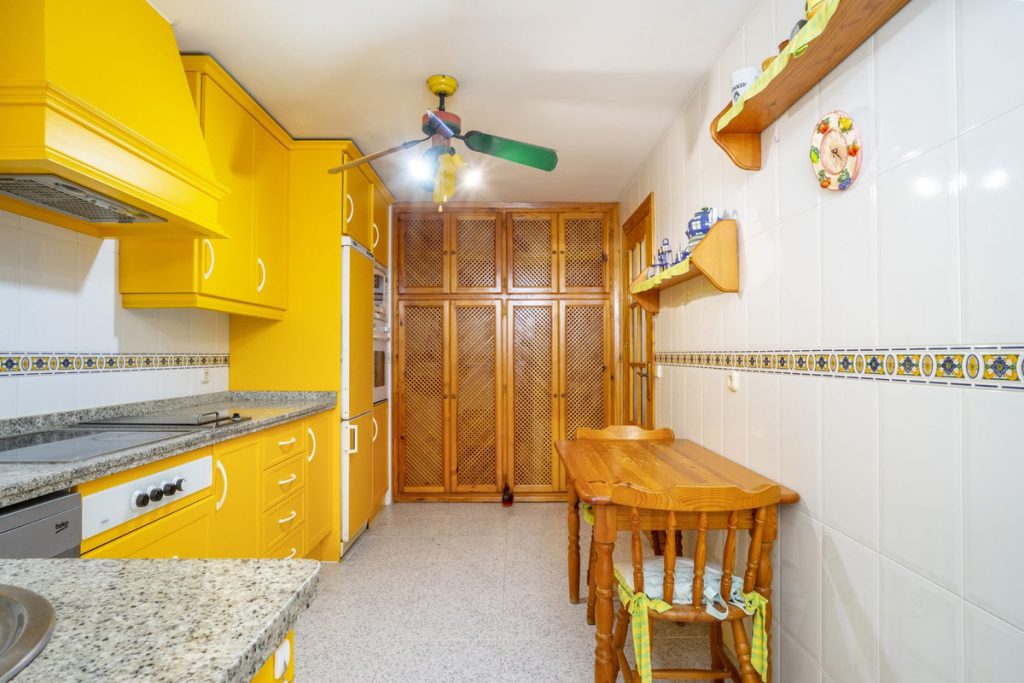 Photo 23 Top Floor Apartment Estepona, Costa del Sol, Málaga – R5001247