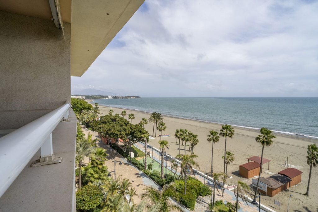 Photo 4 Top Floor Apartment Estepona, Costa del Sol, Málaga – R5001247