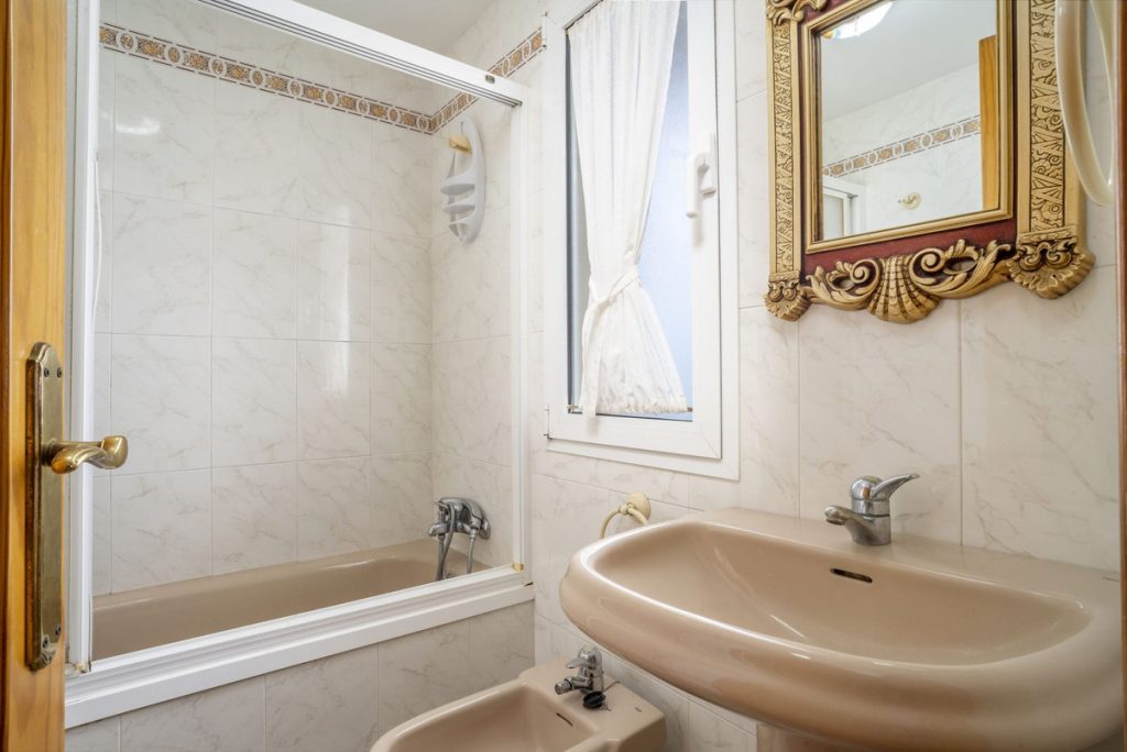 Photo 36 Top Floor Apartment Estepona, Costa del Sol, Málaga – R5001247