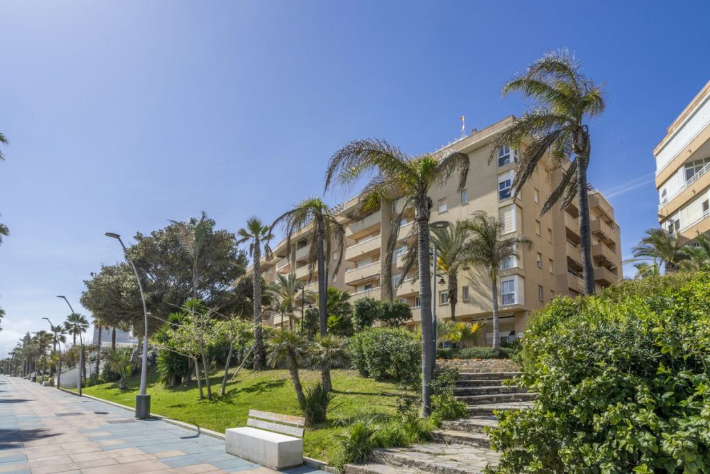 Photo 46 Top Floor Apartment Estepona, Costa del Sol, Málaga – R5001247