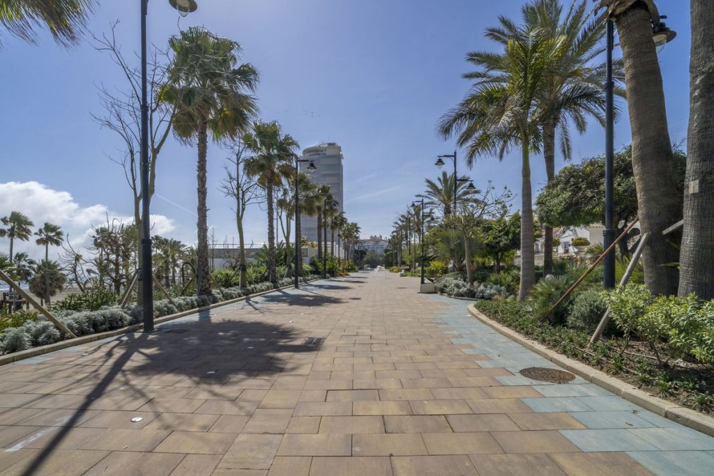 Photo 51 Top Floor Apartment Estepona, Costa del Sol, Málaga – R5001247