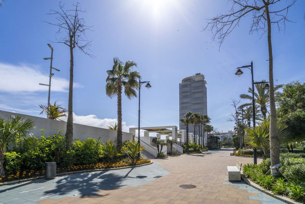Photo 52 Top Floor Apartment Estepona, Costa del Sol, Málaga – R5001247