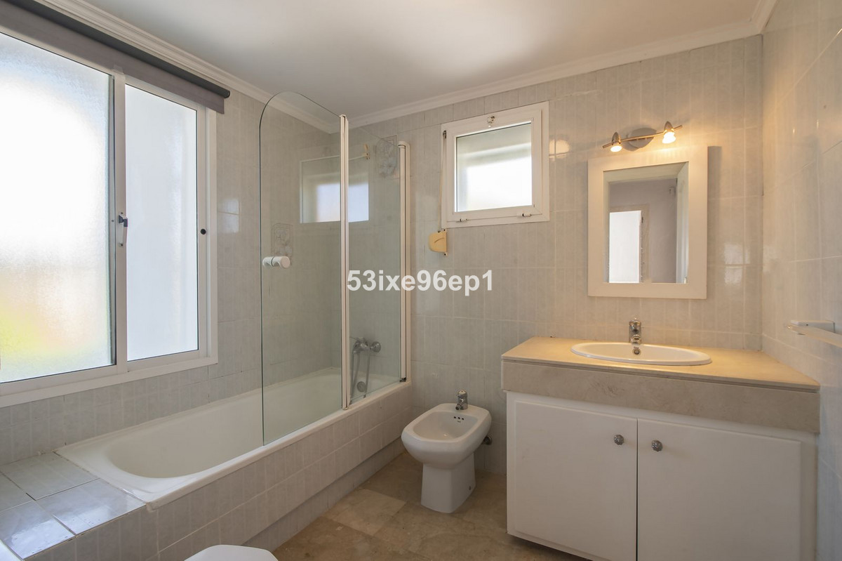 Photo 21 Semi-Detached House New Golden Mile, Costa del Sol, Málaga – R5005567
