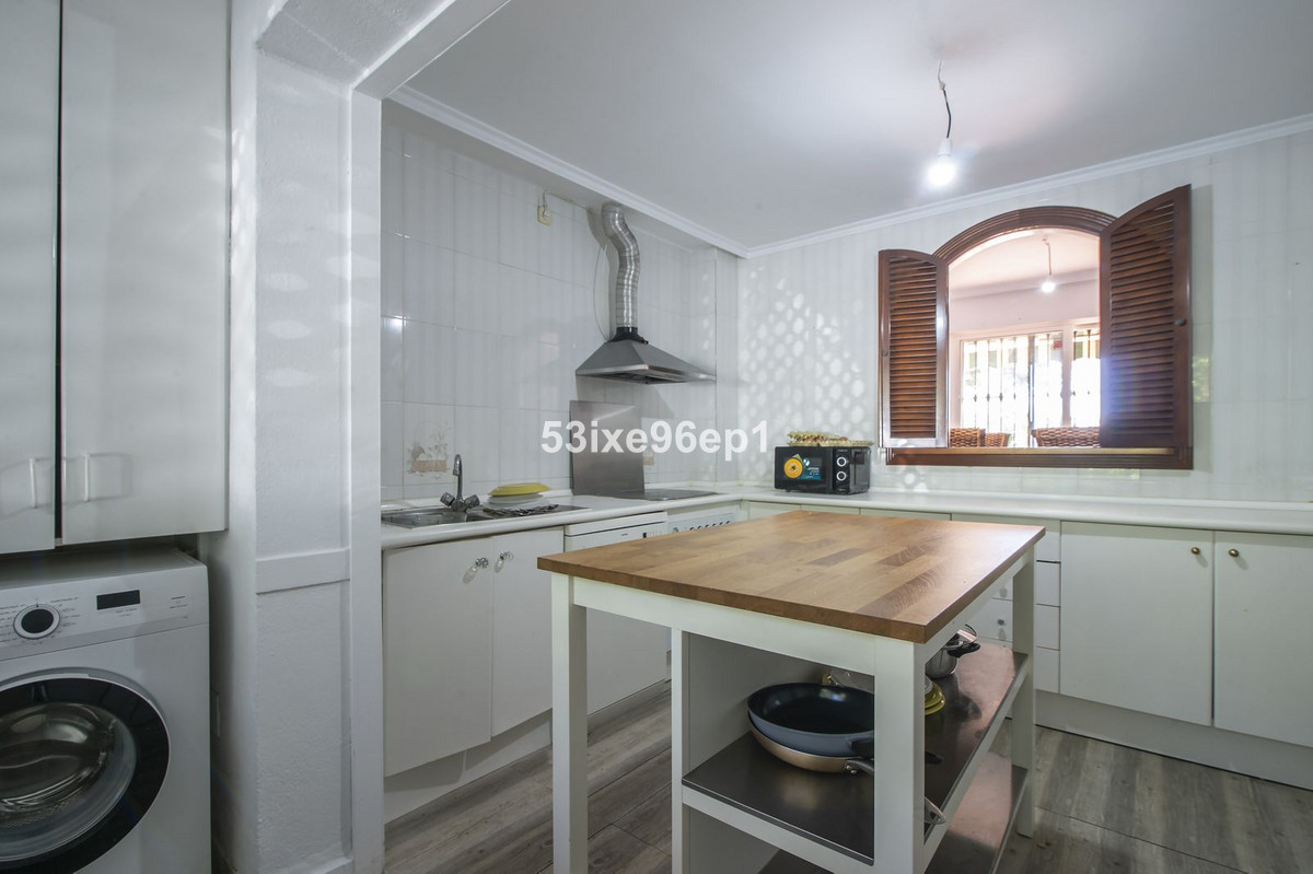 Photo 10 Semi-Detached House New Golden Mile, Costa del Sol, Málaga – R5005567