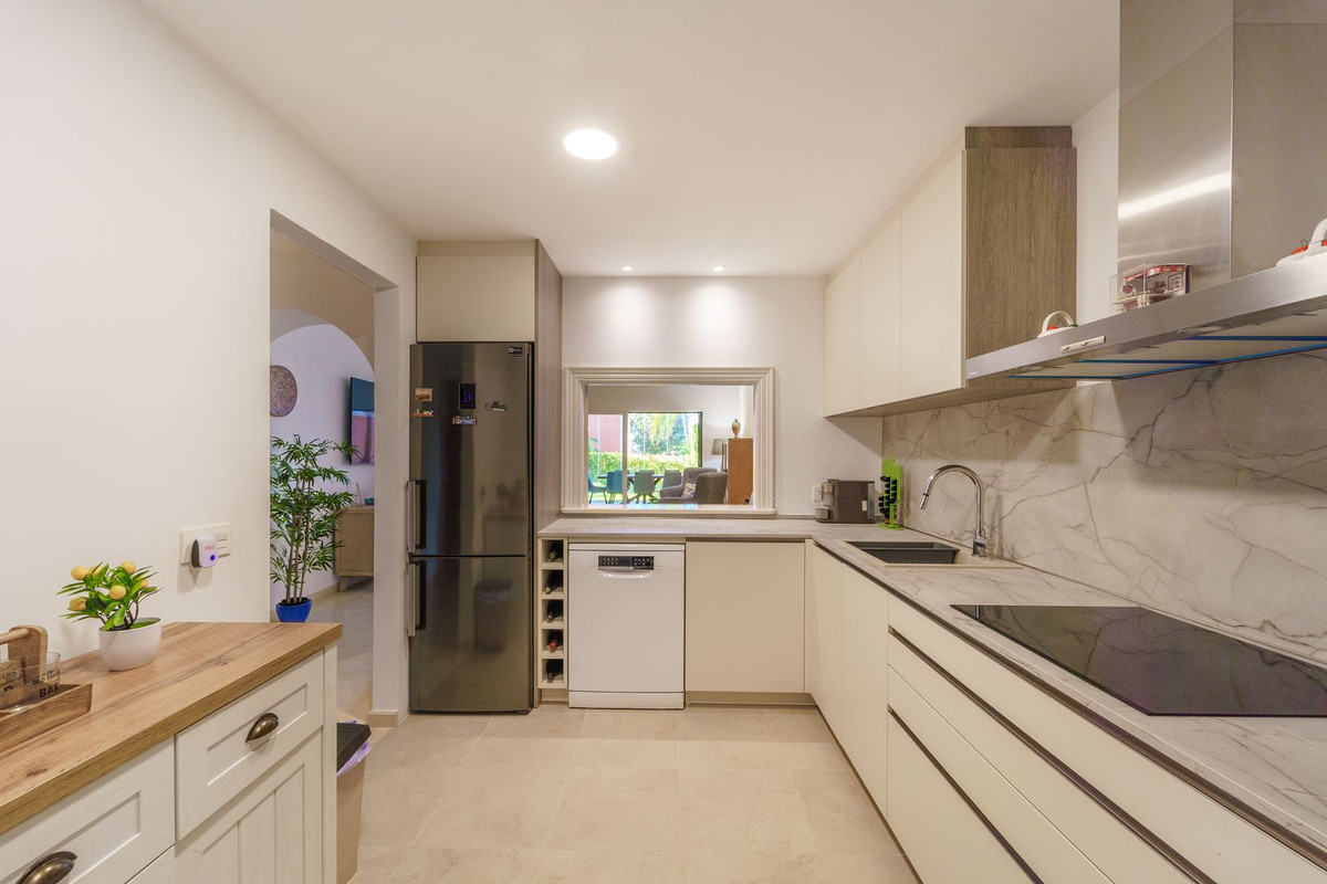 Photo 21 Ground Floor Apartment New Golden Mile, Costa del Sol, Málaga – R5004394