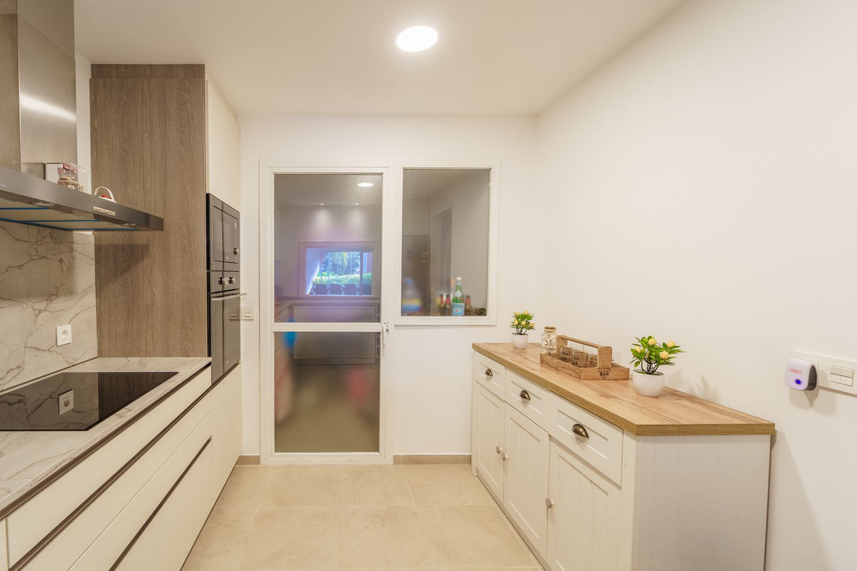 Photo 23 Ground Floor Apartment New Golden Mile, Costa del Sol, Málaga – R5004394