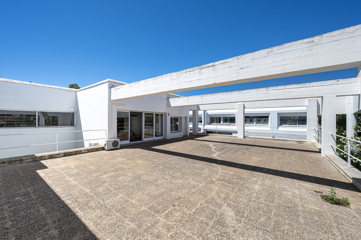 Photo 23 Business Guadalmina Alta, Costa del Sol, Málaga – R5015023