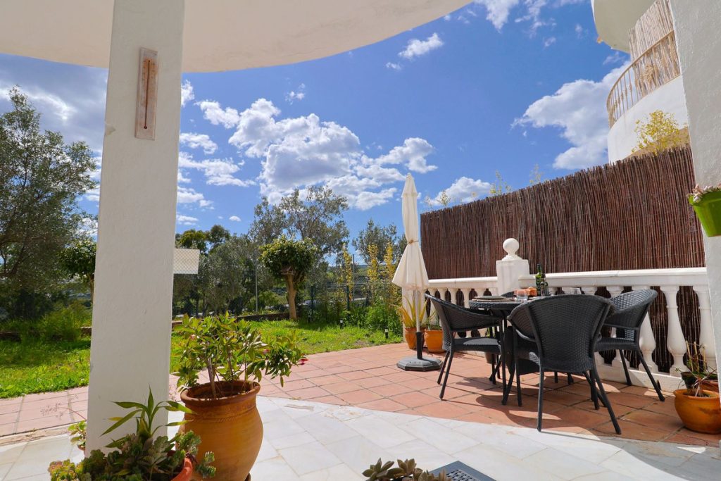 Photo 3 Ground Floor Apartment Estepona, Costa del Sol, Málaga – R4979293