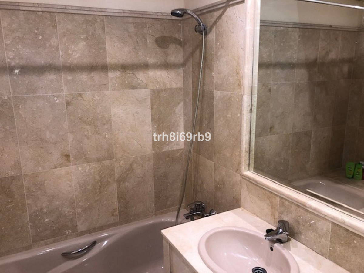 Photo 14 Ground Floor Apartment Atalaya, Costa del Sol, Málaga – R5005081