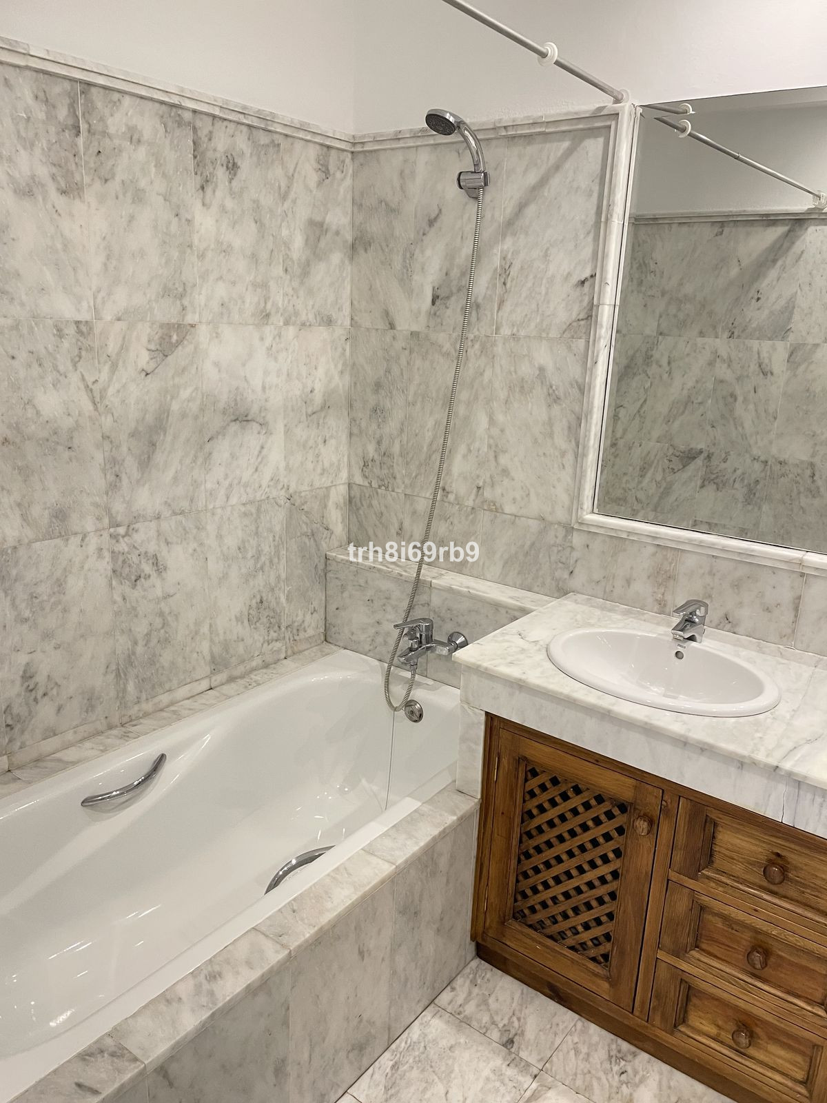 Photo 16 Ground Floor Apartment Atalaya, Costa del Sol, Málaga – R5005081