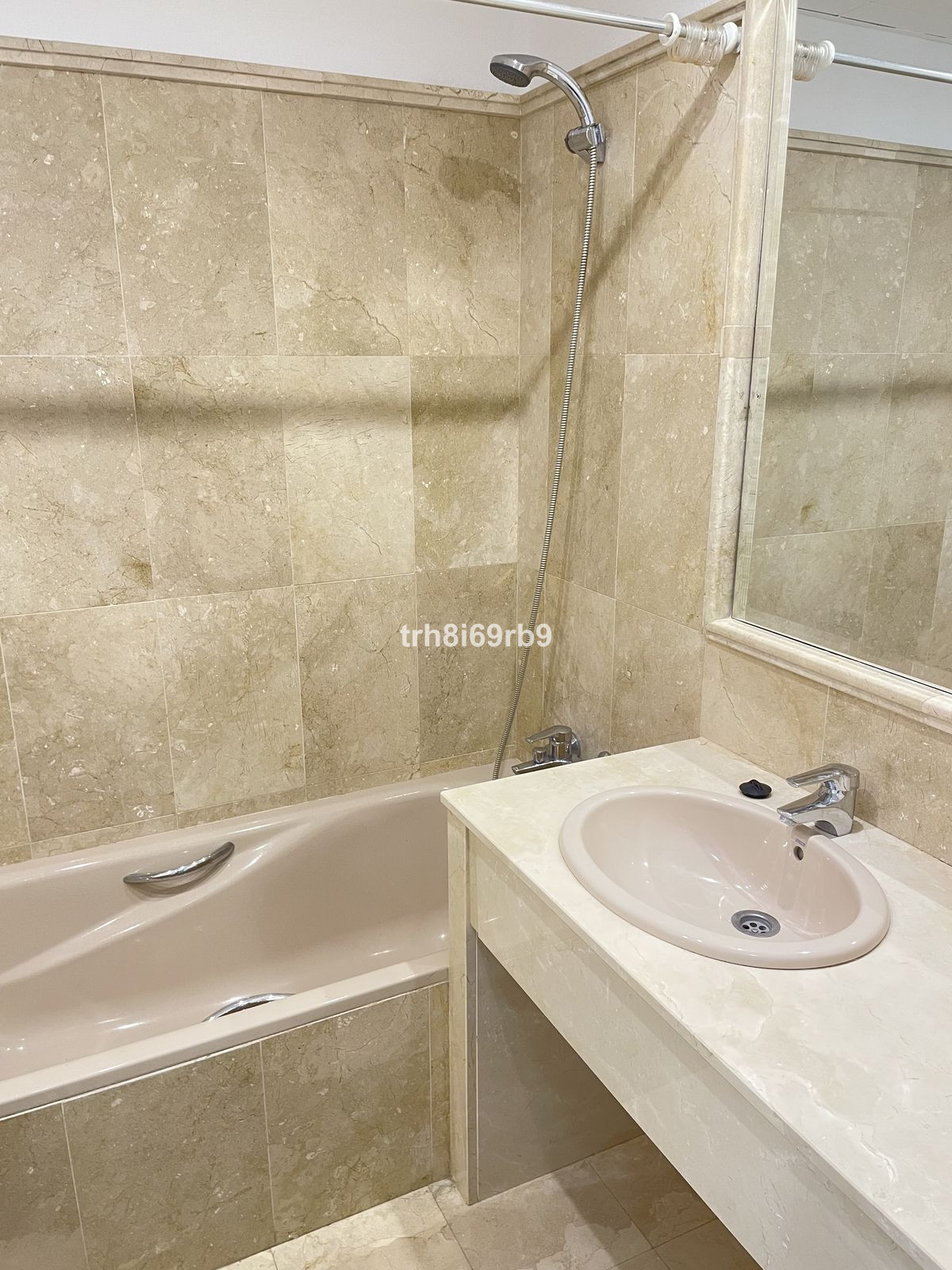 Photo 17 Ground Floor Apartment Atalaya, Costa del Sol, Málaga – R5005081