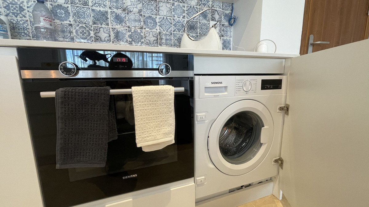 Photo 18 Middle Floor Apartment El Paraiso, Costa del Sol, Málaga – R5020621