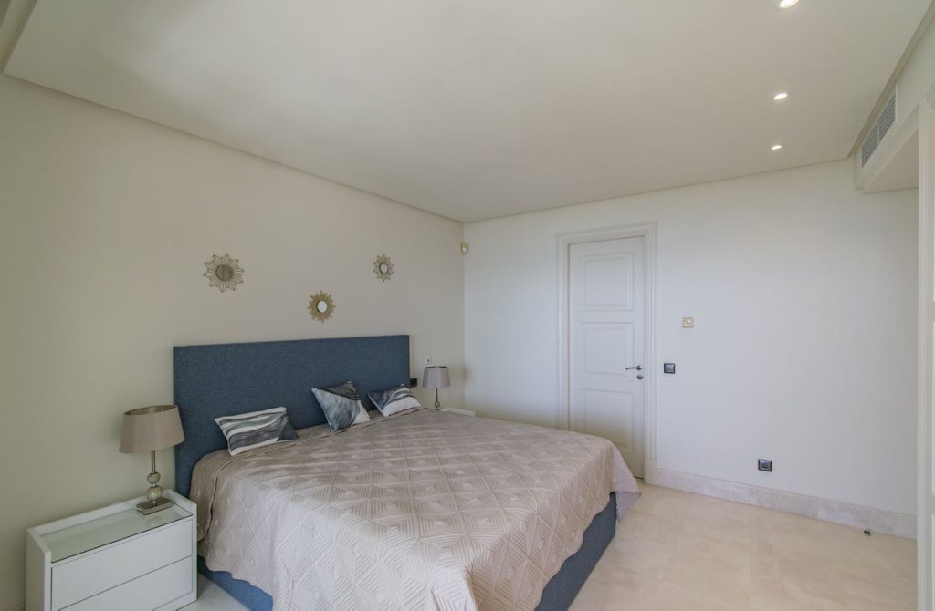 Photo 16 Middle Floor Apartment Estepona, Costa del Sol, Málaga – R5012863