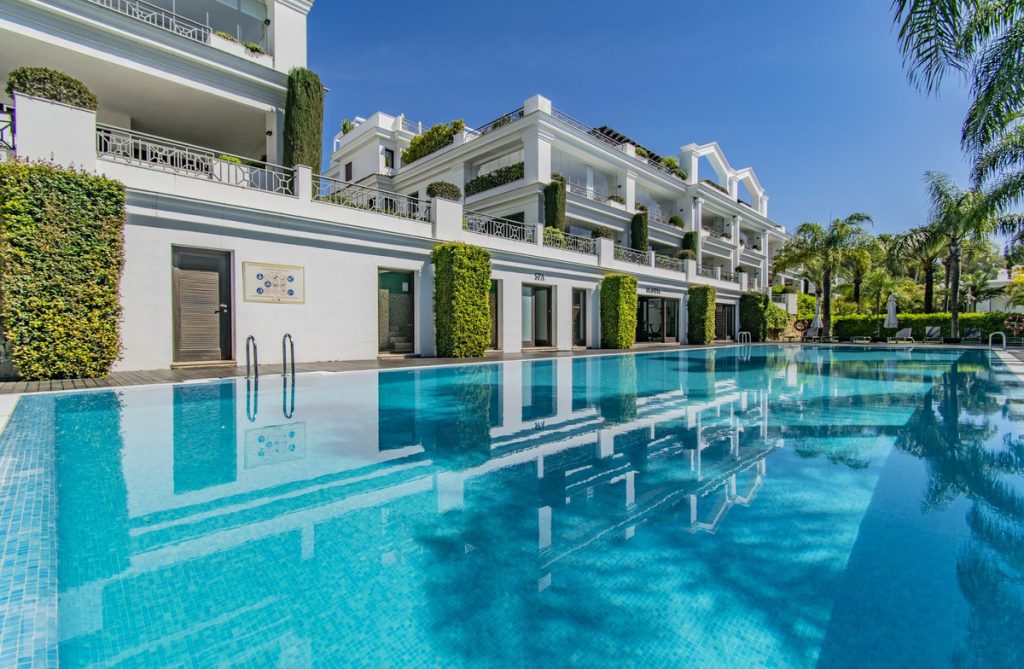 Photo 6 Middle Floor Apartment Estepona, Costa del Sol, Málaga – R5012863