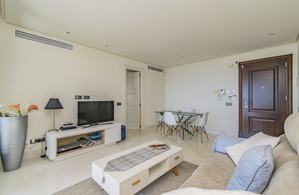 Photo 8 Middle Floor Apartment Estepona, Costa del Sol, Málaga – R5012863
