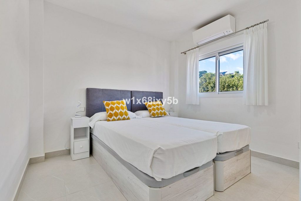 Photo 12 Detached Villa San Pedro de Alcántara, Costa del Sol, Málaga – R4950724