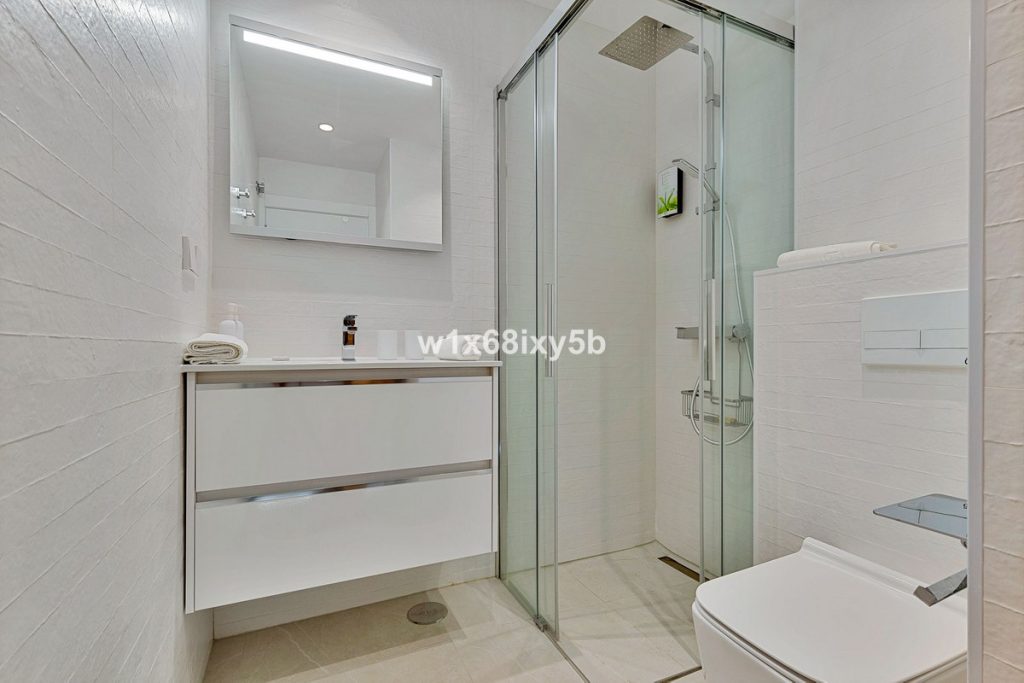 Photo 14 Detached Villa San Pedro de Alcántara, Costa del Sol, Málaga – R4950724