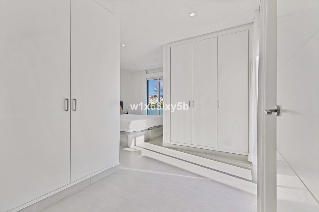 Photo 24 Detached Villa San Pedro de Alcántara, Costa del Sol, Málaga – R4950724