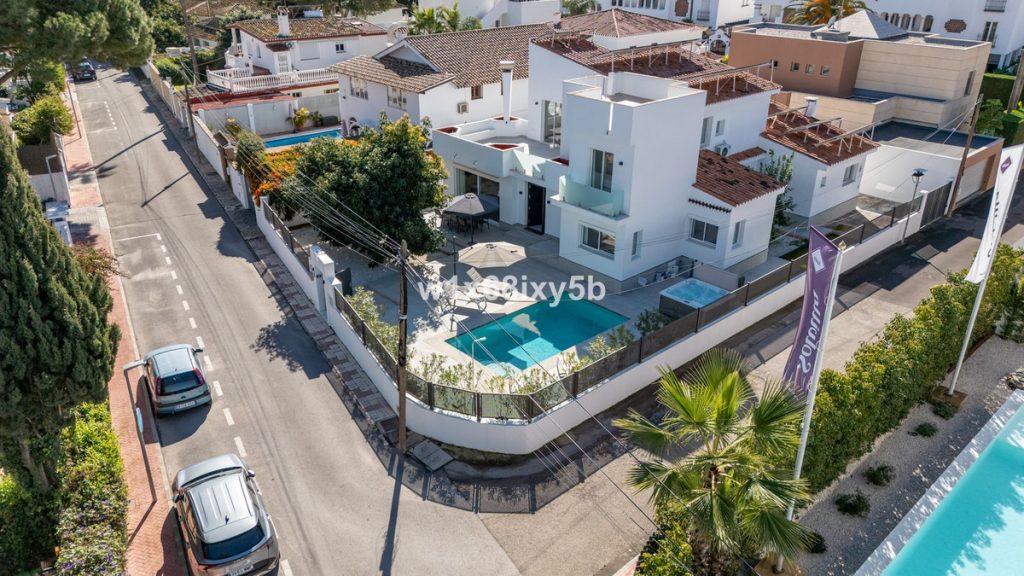 Photo 33 Detached Villa San Pedro de Alcántara, Costa del Sol, Málaga – R4950724