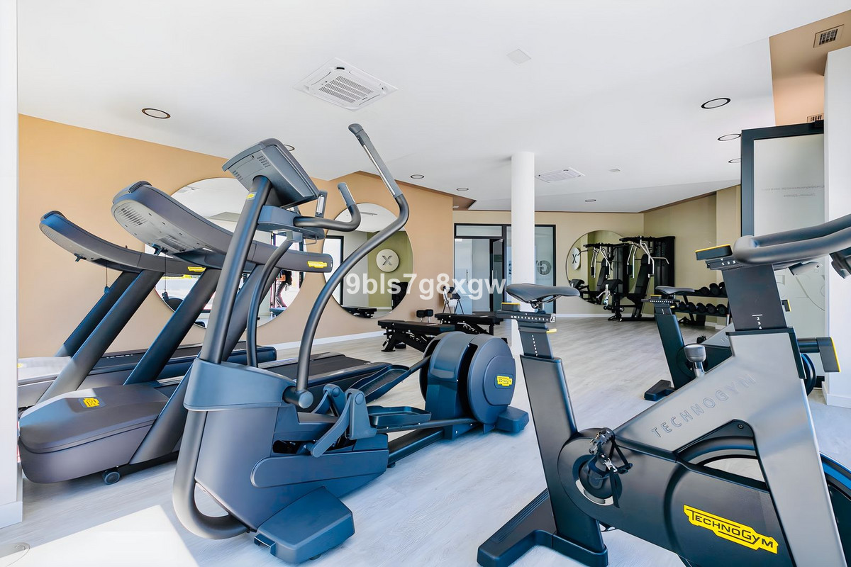 Photo 13 Middle Floor Apartment New Golden Mile, Costa del Sol, Málaga – R5048293