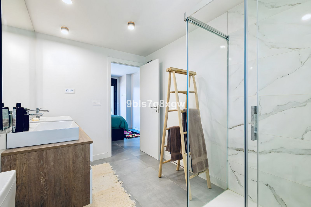 Photo 31 Middle Floor Apartment New Golden Mile, Costa del Sol, Málaga – R5048293
