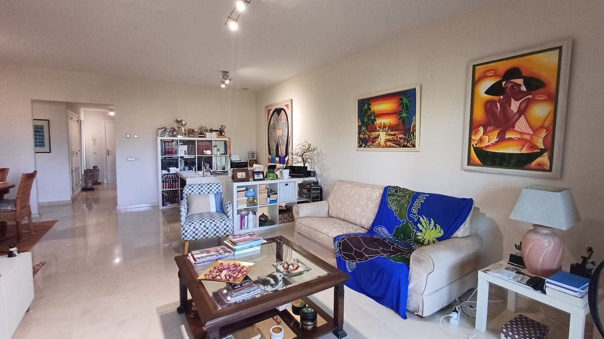 Photo 1 Middle Floor Apartment Guadalmina Alta, Costa del Sol, Málaga – R4801000