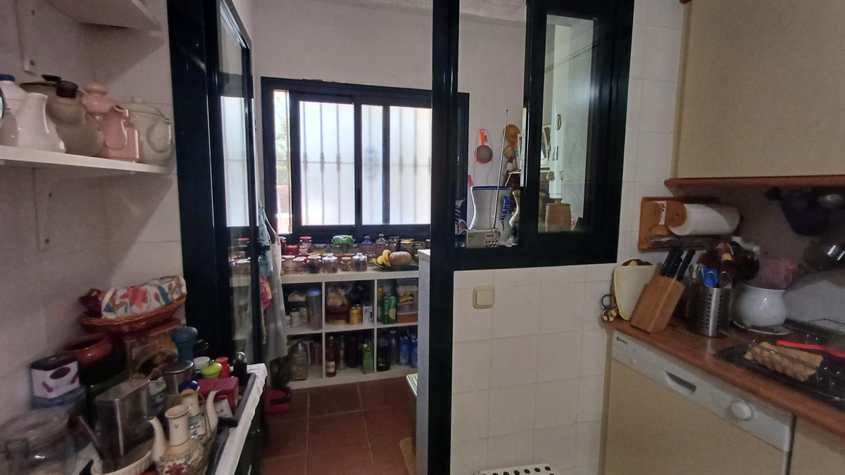 Photo 23 Middle Floor Apartment Guadalmina Alta, Costa del Sol, Málaga – R4801000