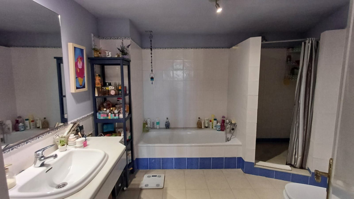 Photo 24 Middle Floor Apartment Guadalmina Alta, Costa del Sol, Málaga – R4801000