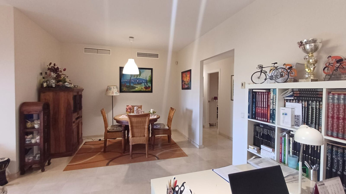 Photo 5 Middle Floor Apartment Guadalmina Alta, Costa del Sol, Málaga – R4801000