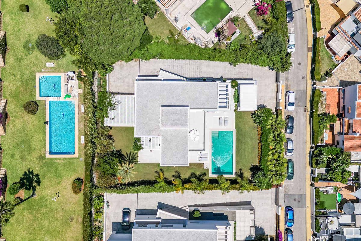 Photo 48 Detached Villa Atalaya, Costa del Sol, Málaga – R4981324