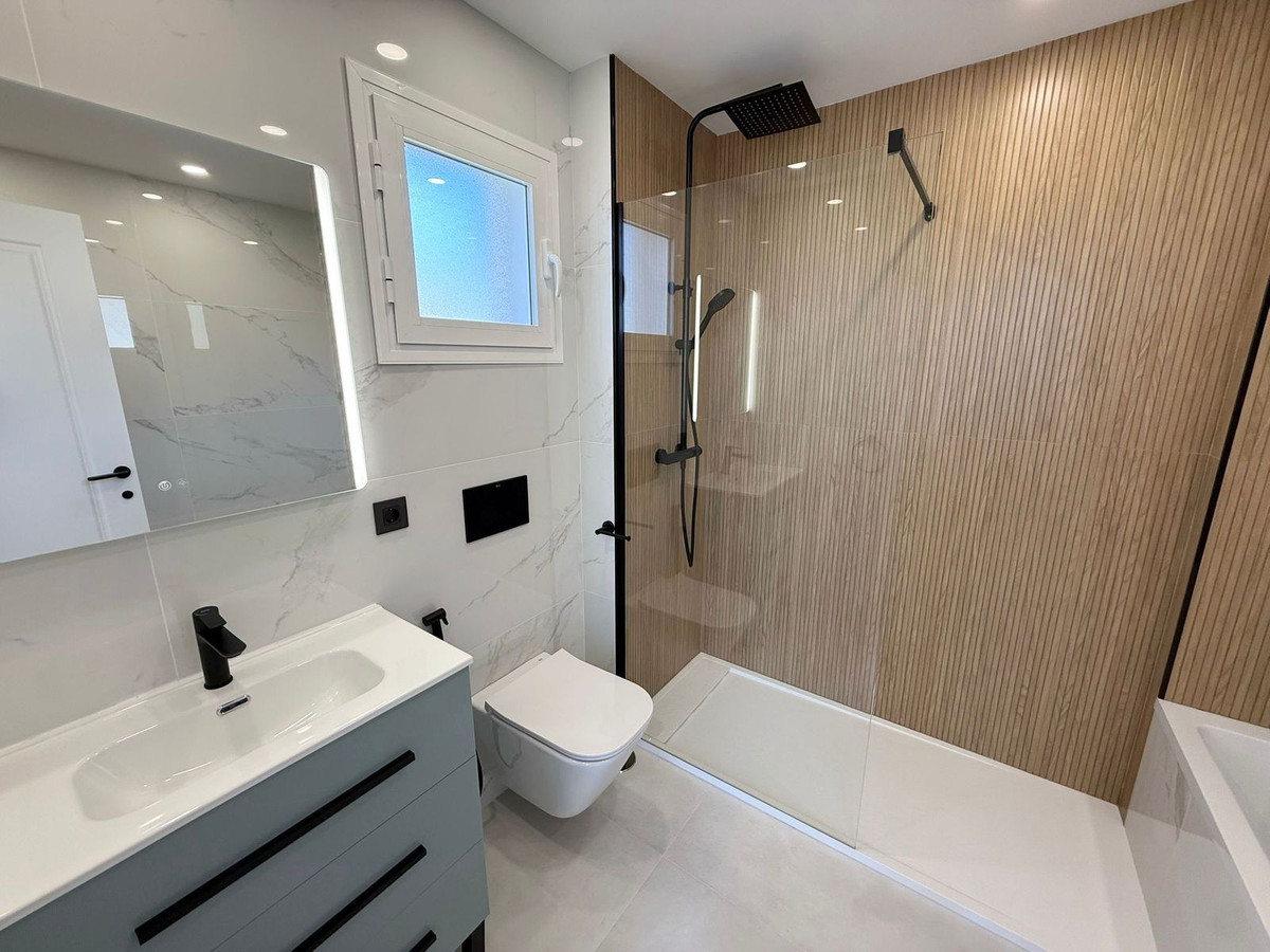 Photo 11 Townhouse El Paraiso, Costa del Sol, Málaga – R5040358