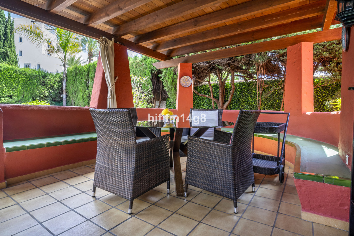 Photo 25 Detached Villa Nueva Andalucía, Costa del Sol, Málaga – R5023576