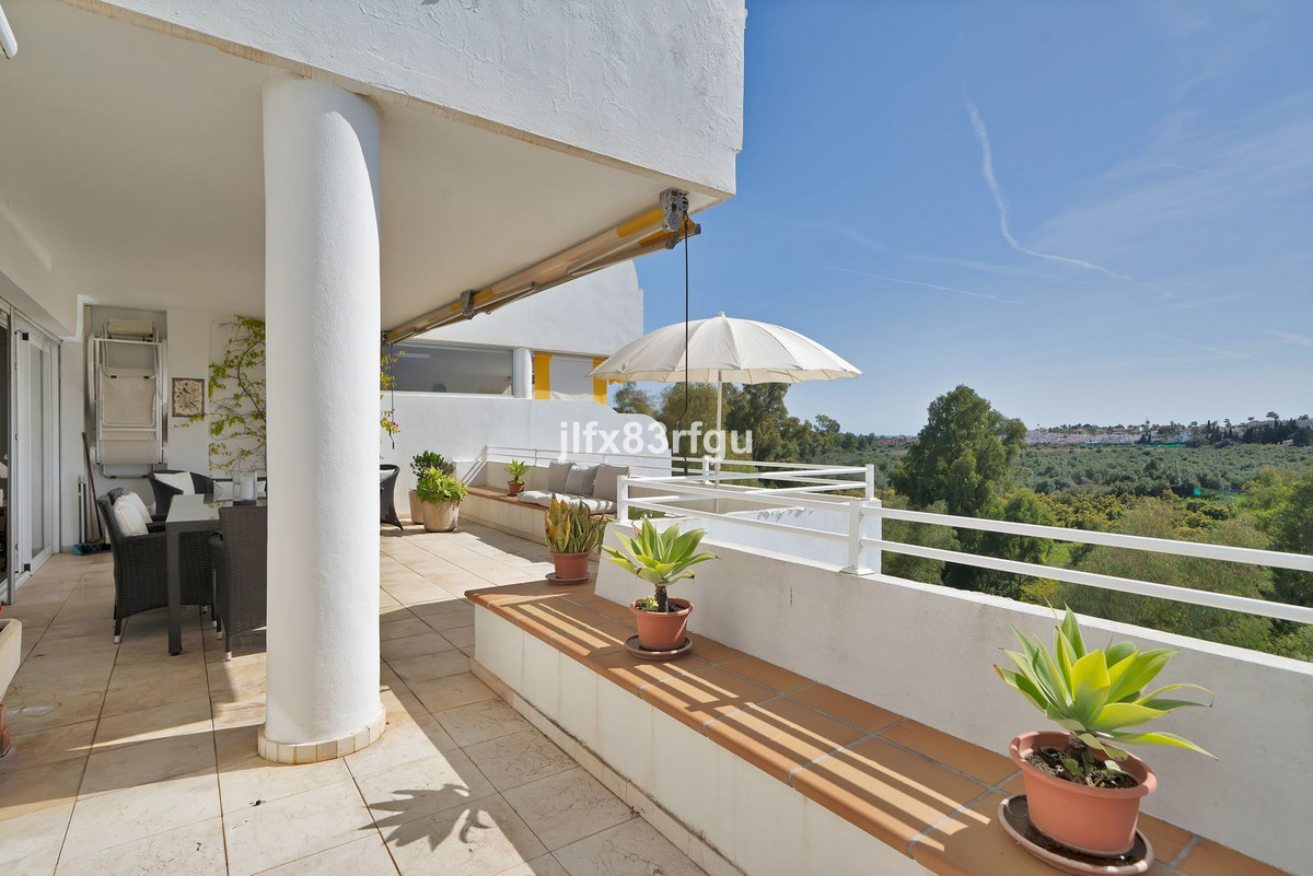 Photo 14 Middle Floor Apartment Guadalmina Alta, Costa del Sol, Málaga – R5012758