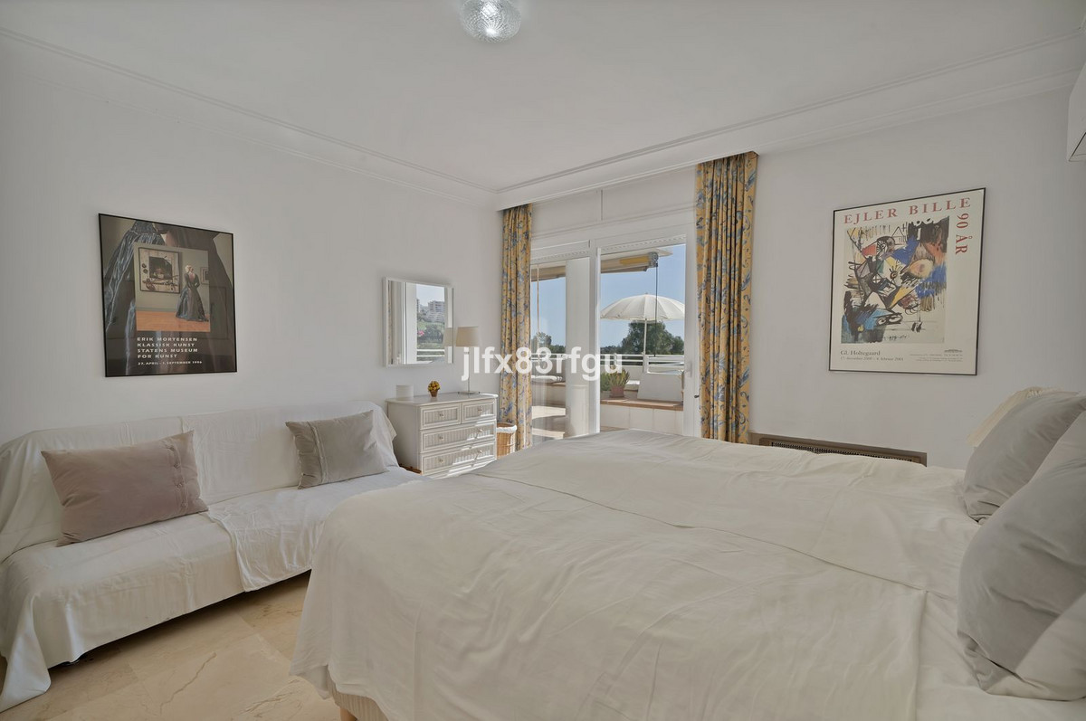 Photo 16 Middle Floor Apartment Guadalmina Alta, Costa del Sol, Málaga – R5012758