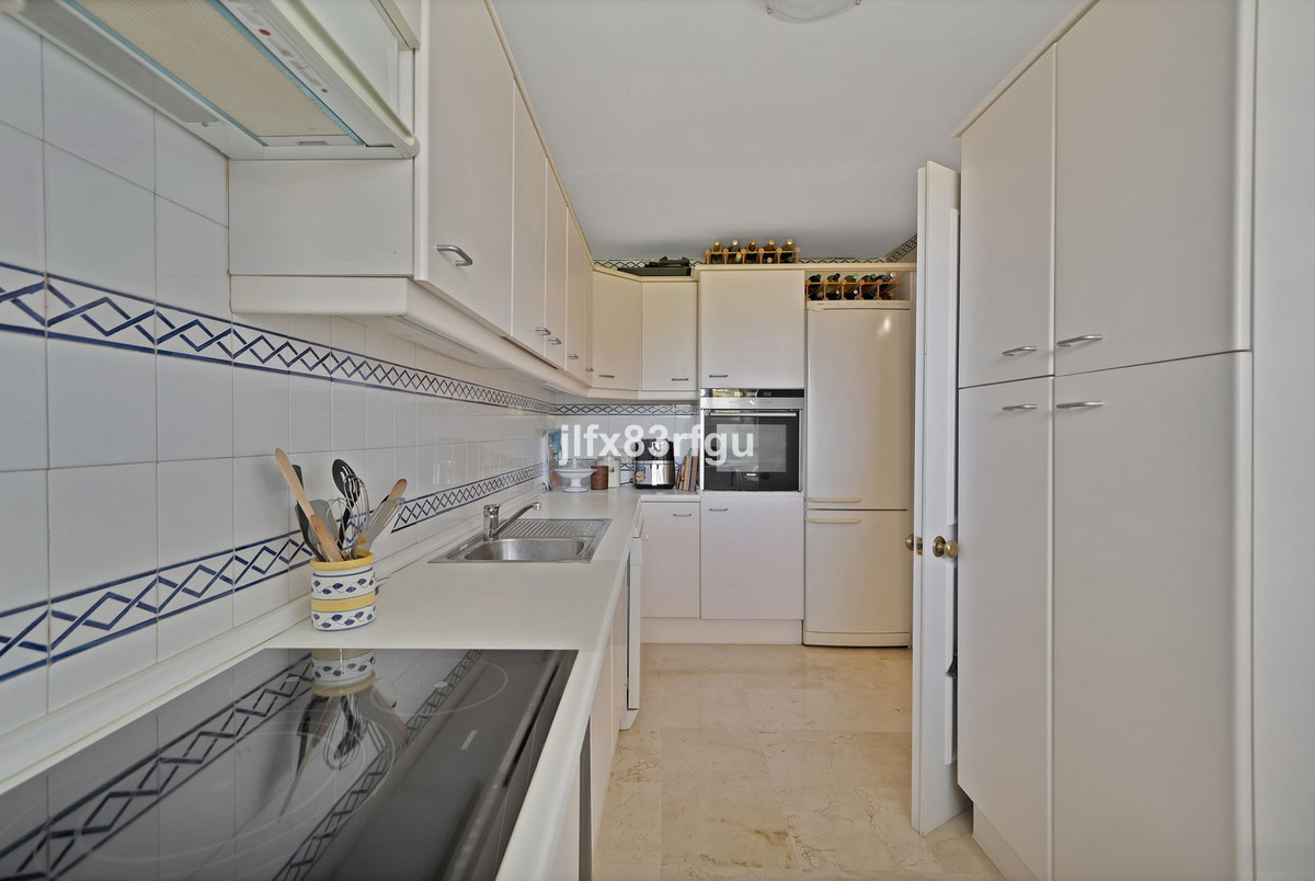 Photo 19 Middle Floor Apartment Guadalmina Alta, Costa del Sol, Málaga – R5012758